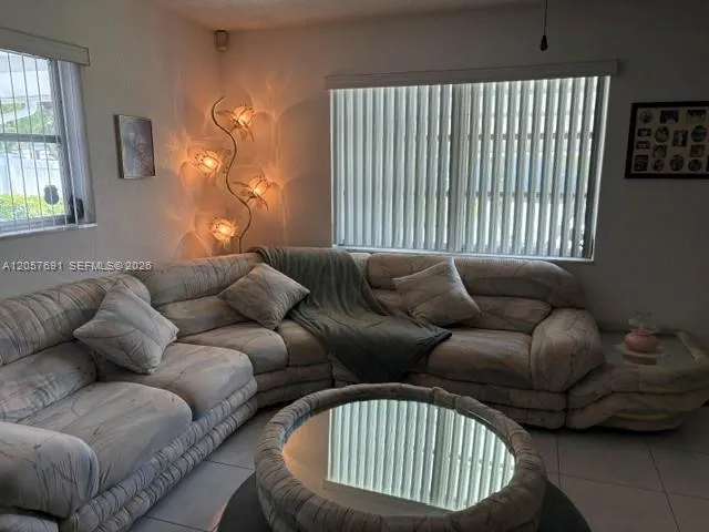 5405 NW 23rd Ter Tamarac, FL 33309