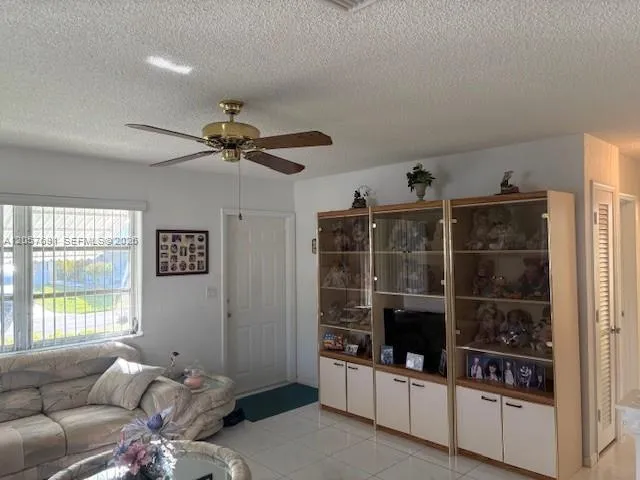 5405 NW 23rd Ter Tamarac, FL 33309
