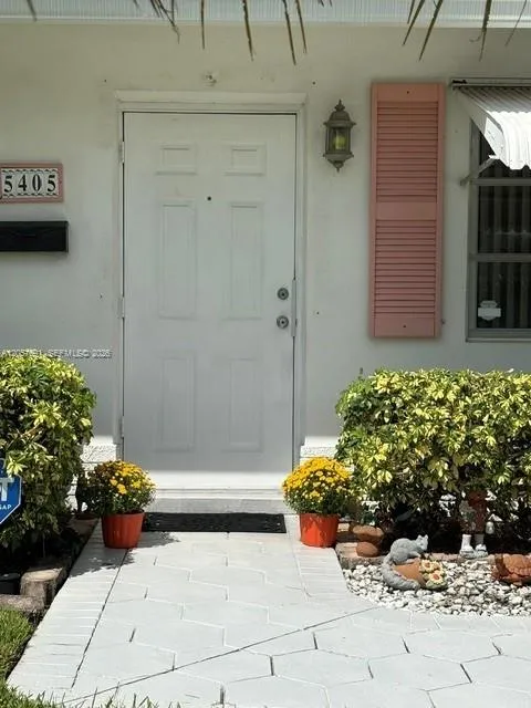5405 NW 23rd Ter Tamarac, FL 33309