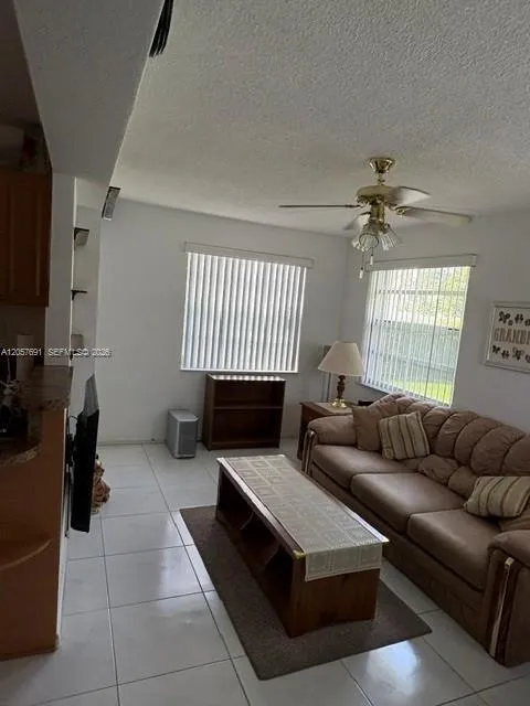 5405 NW 23rd Ter Tamarac, FL 33309