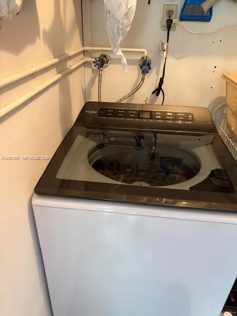 5405 NW 23rd Ter Tamarac, FL 33309