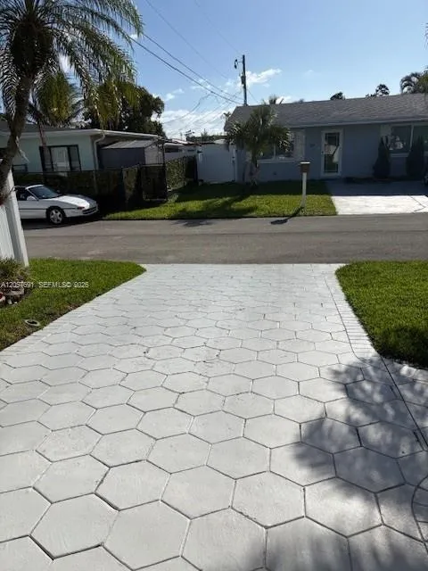 5405 NW 23rd Ter Tamarac, FL 33309