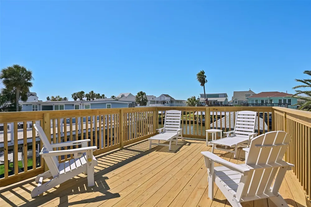 3822 Concho Key Galveston, TX 77554
