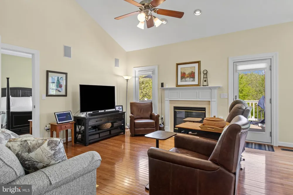 7 DERR LANE Middletown, MD 21769