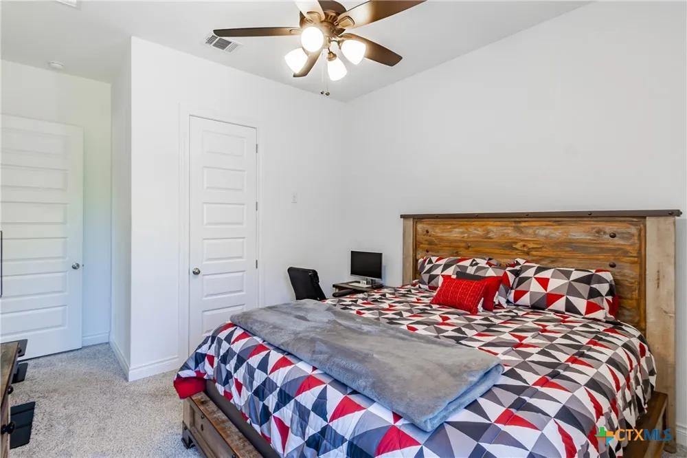 34784 High Gate Road Bulverde, TX 78163