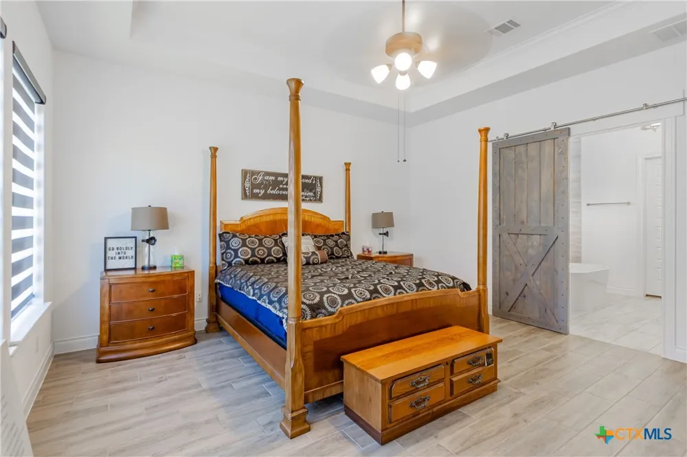 34784 High Gate Road Bulverde, TX 78163