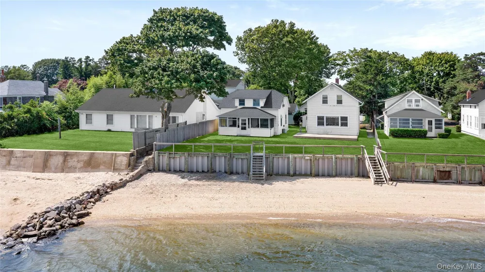 18 Smith Lane Jamesport, NY 11947
