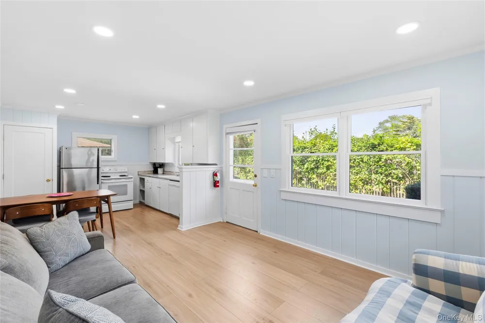 18 Smith Lane Jamesport, NY 11947
