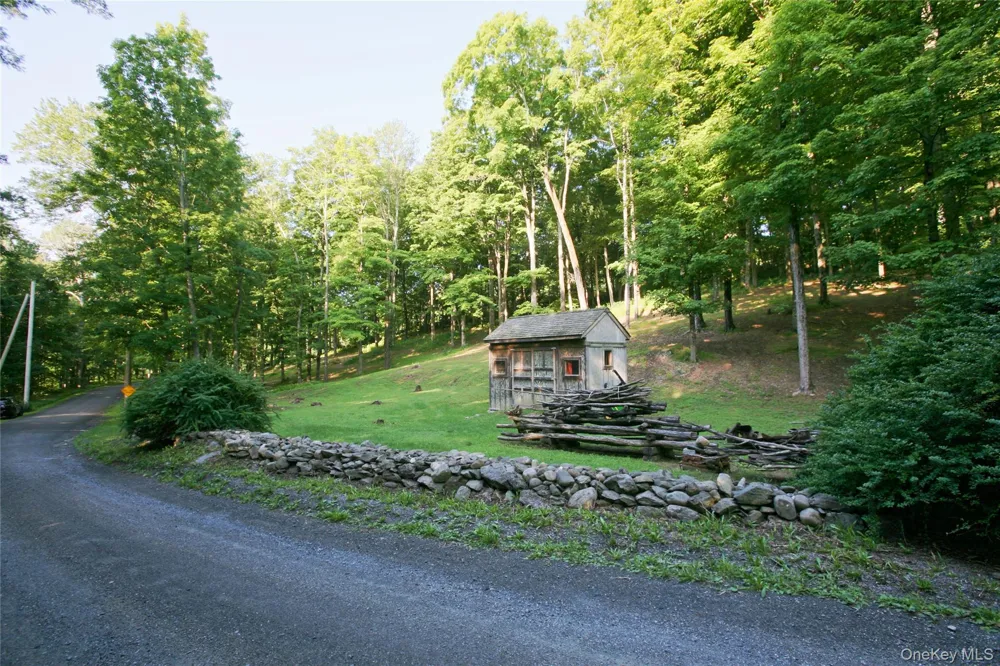 Pond Road Rhinebeck, NY 12572