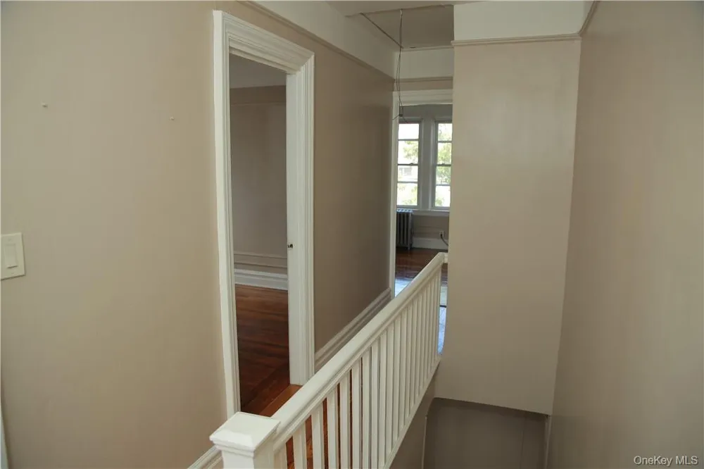 4457 Mundy Lane Bronx, NY 10466