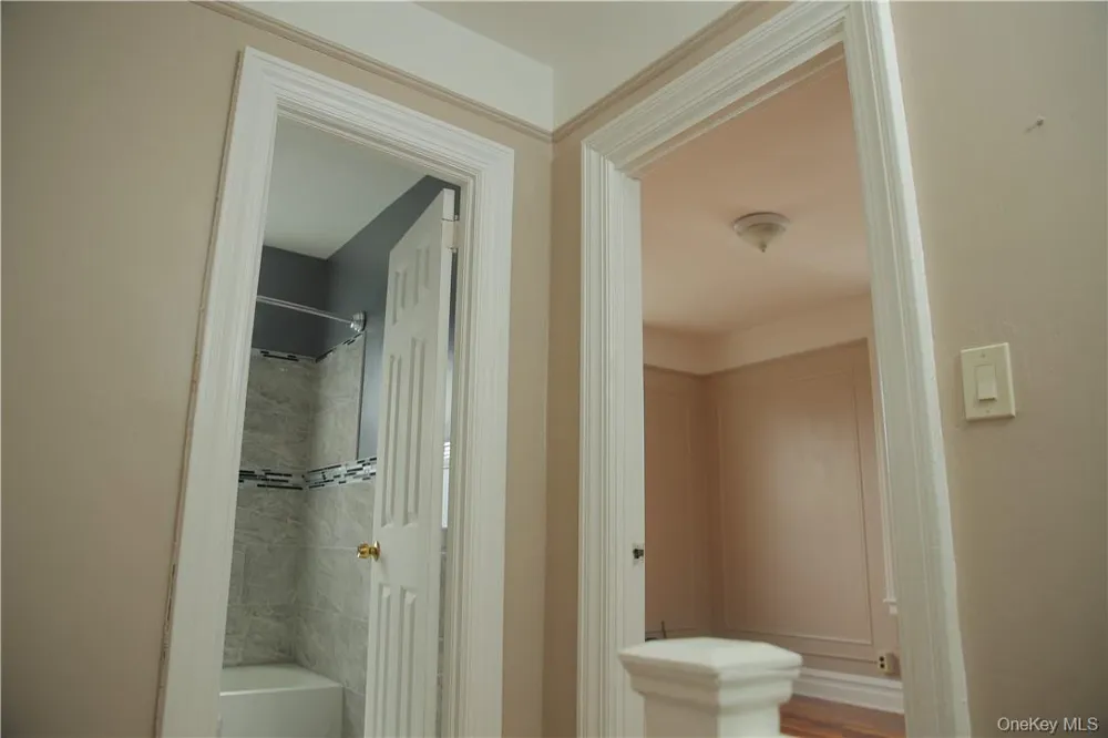 4457 Mundy Lane Bronx, NY 10466