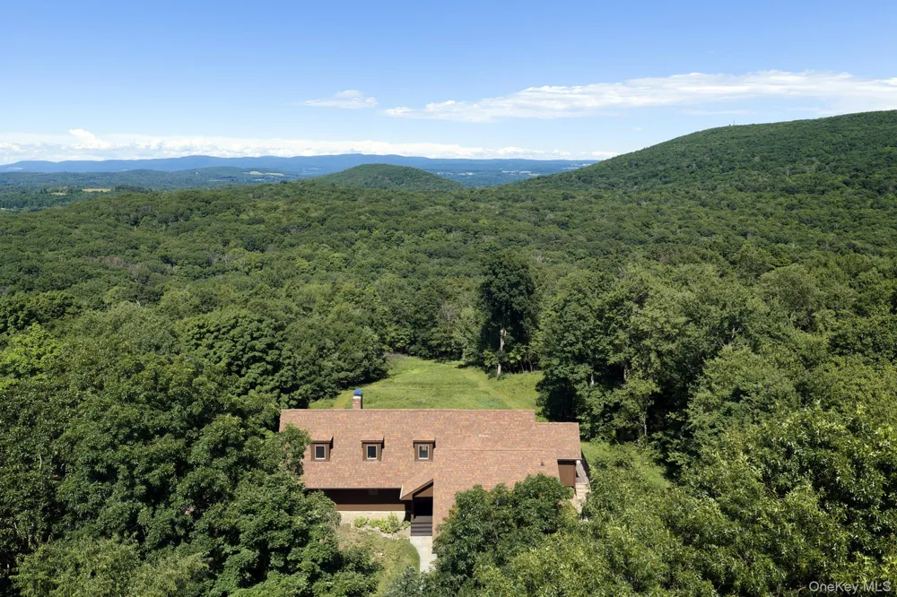 572 Hicks Hill Road Stanfordville, NY 12581