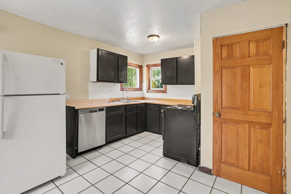 539 Dayton Avenue Kalamazoo, MI 49048