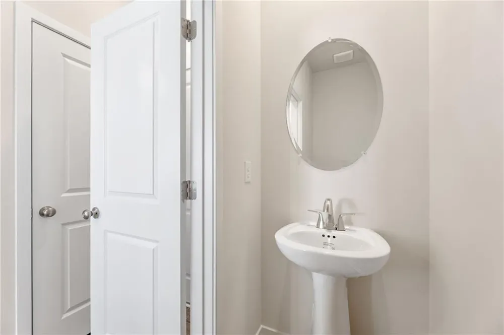 7501 Clover Lane #124 Flowery Branch, GA 30542