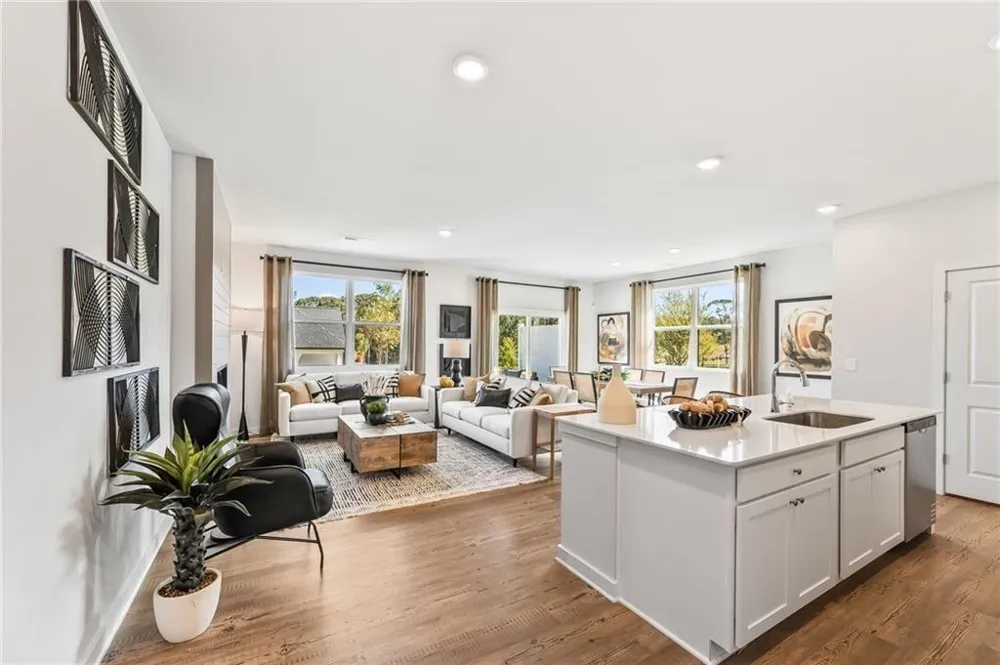 7501 Clover Lane #124 Flowery Branch, GA 30542