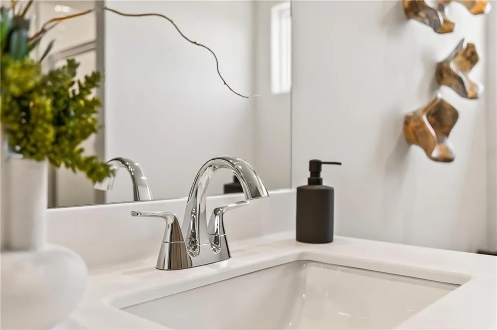 7501 Clover Lane #124 Flowery Branch, GA 30542