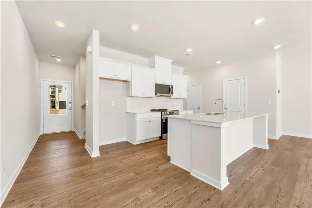 7501 Clover Lane #124 Flowery Branch, GA 30542