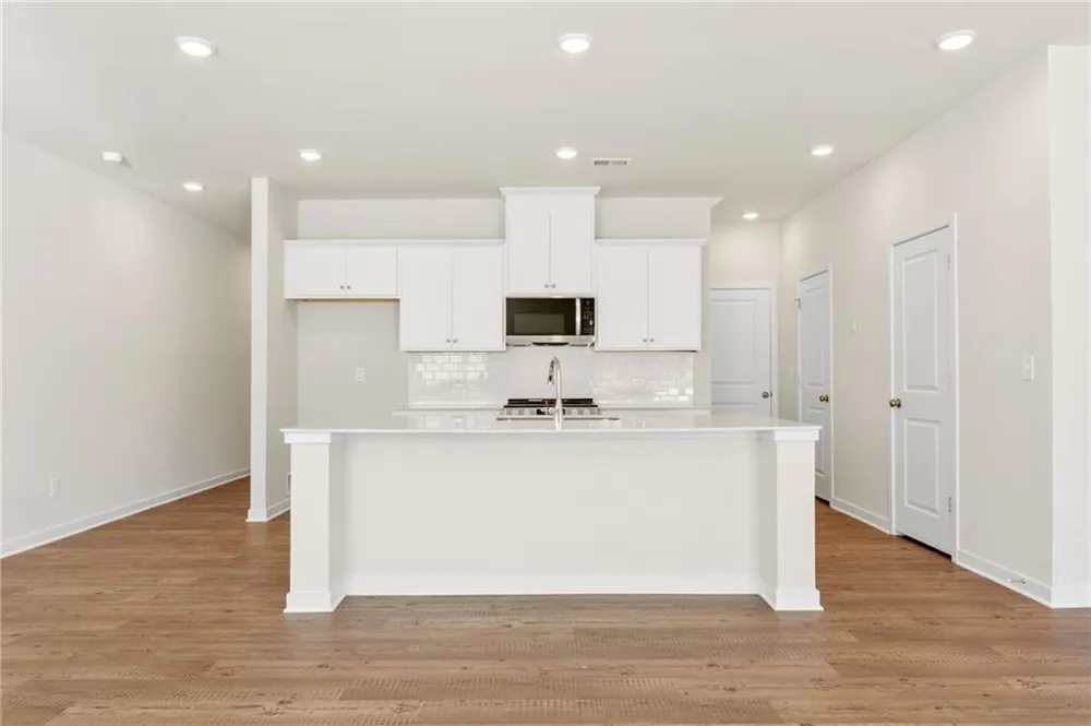 7501 Clover Lane #124 Flowery Branch, GA 30542