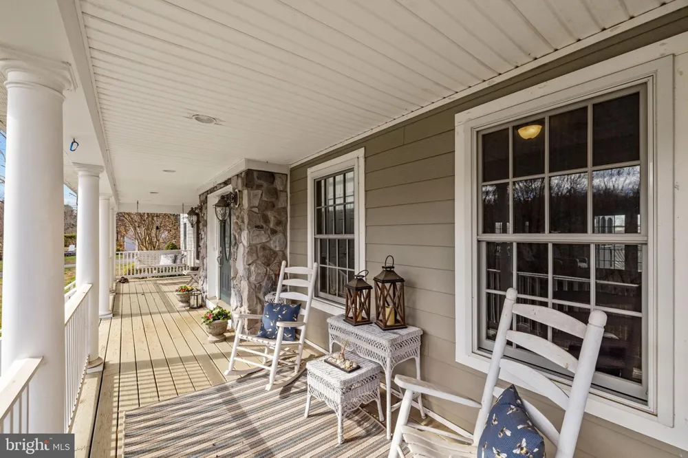 9491 WALSINGHAM LANE Marshall, VA 20115