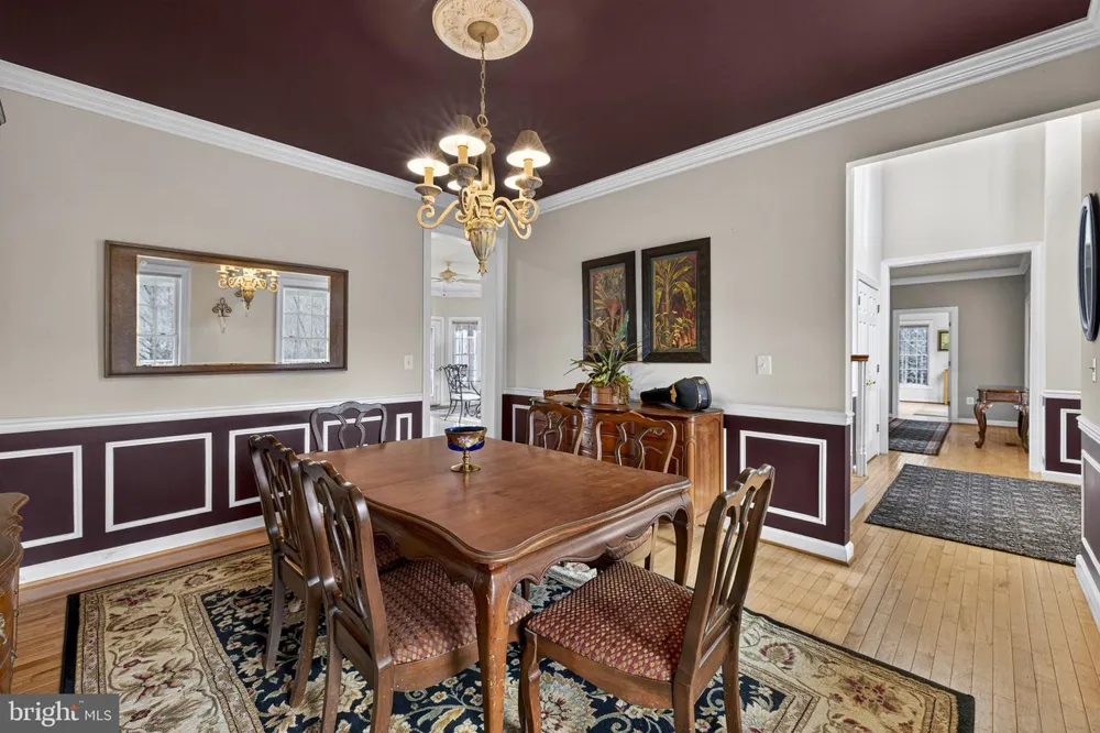 9491 WALSINGHAM LANE Marshall, VA 20115