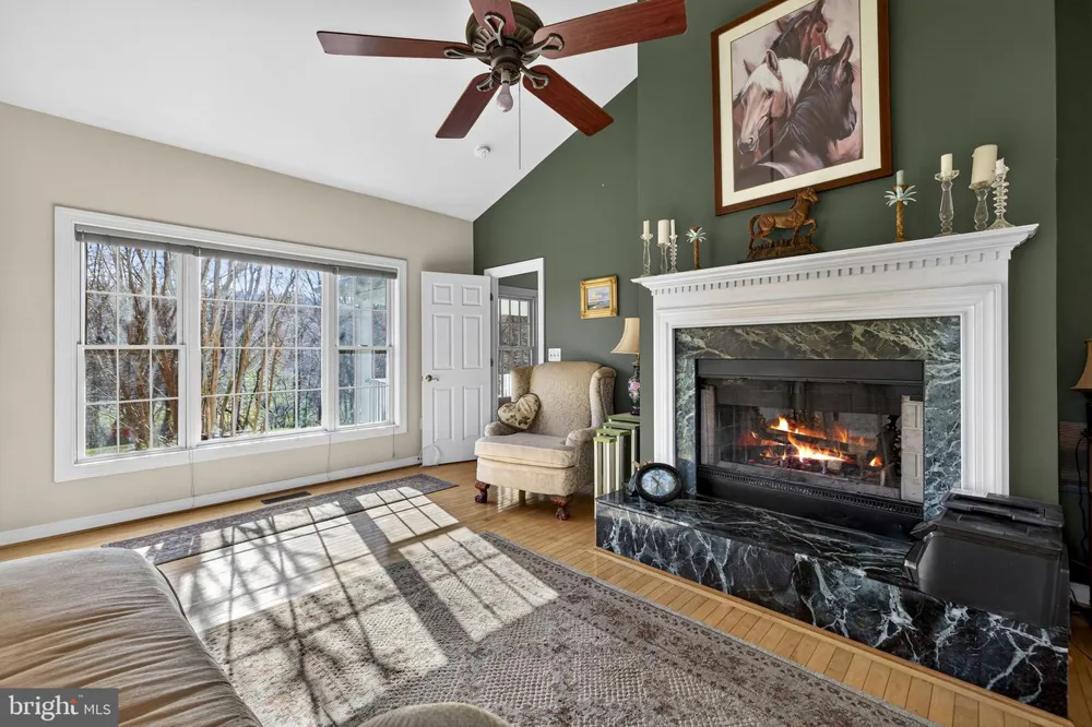 9491 WALSINGHAM LANE Marshall, VA 20115