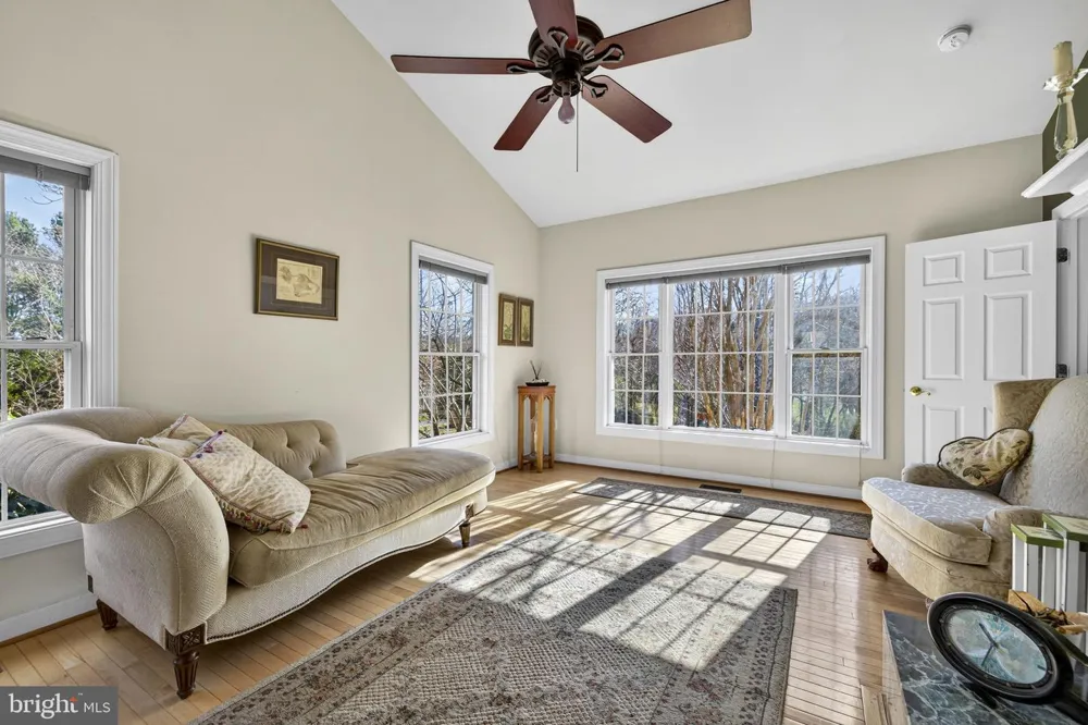 9491 WALSINGHAM LANE Marshall, VA 20115
