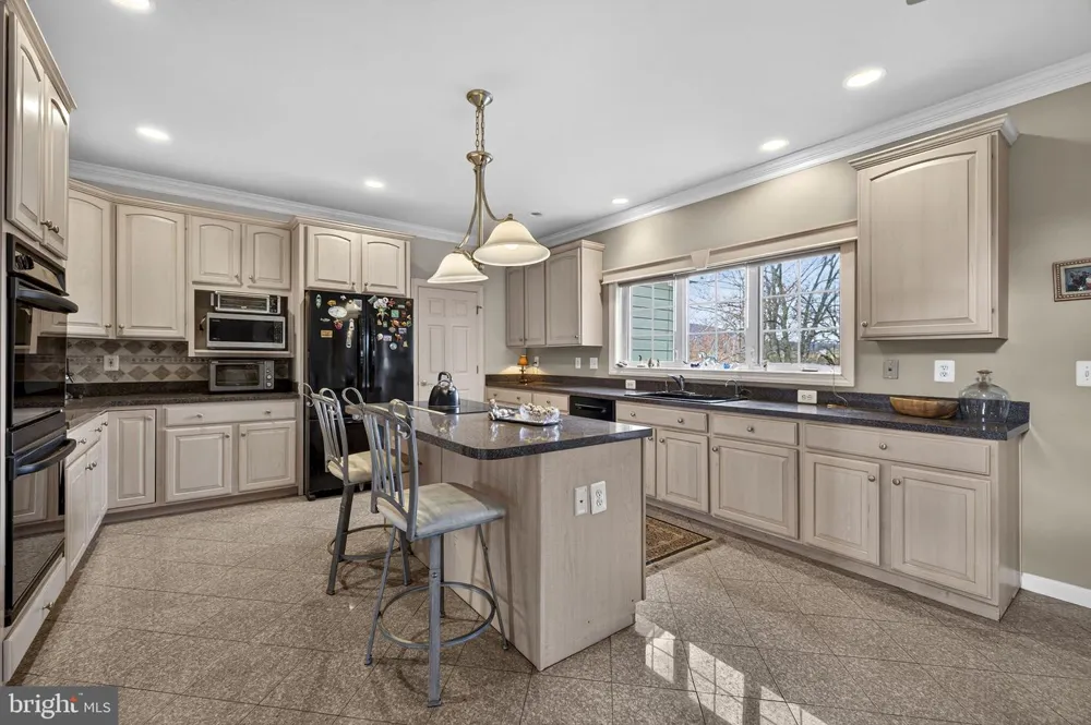 9491 WALSINGHAM LANE Marshall, VA 20115