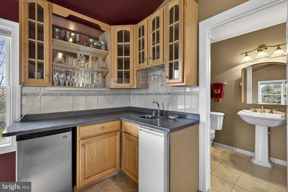 9491 WALSINGHAM LANE Marshall, VA 20115
