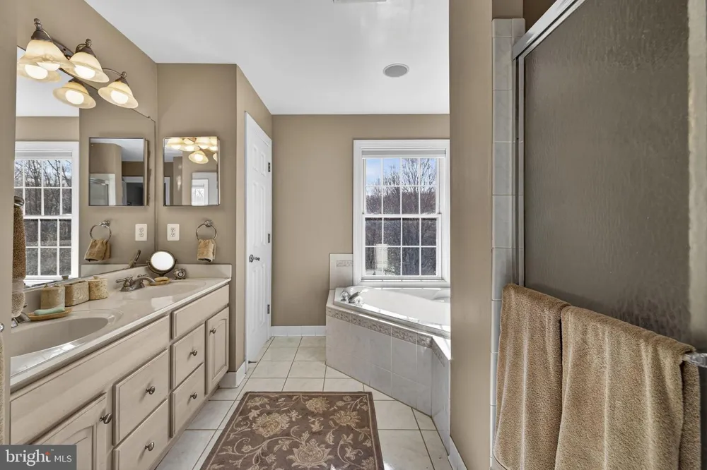9491 WALSINGHAM LANE Marshall, VA 20115