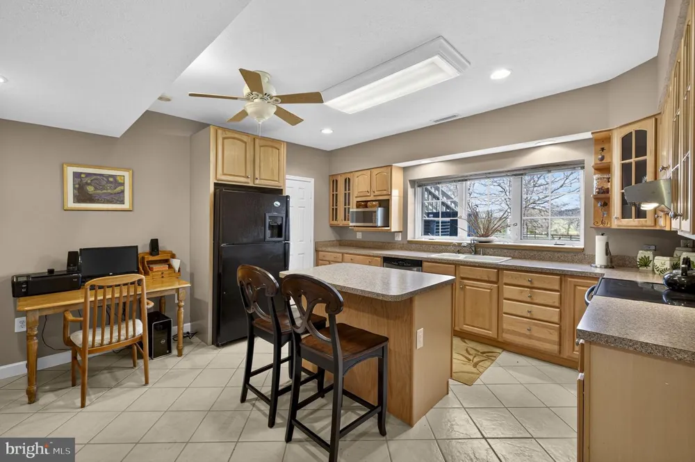 9491 WALSINGHAM LANE Marshall, VA 20115