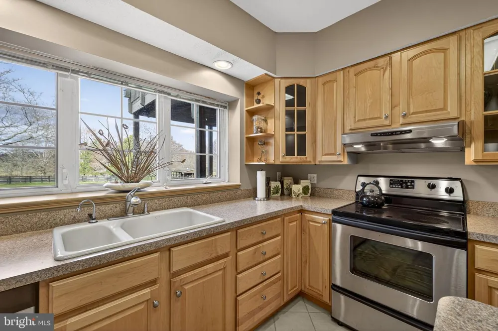 9491 WALSINGHAM LANE Marshall, VA 20115