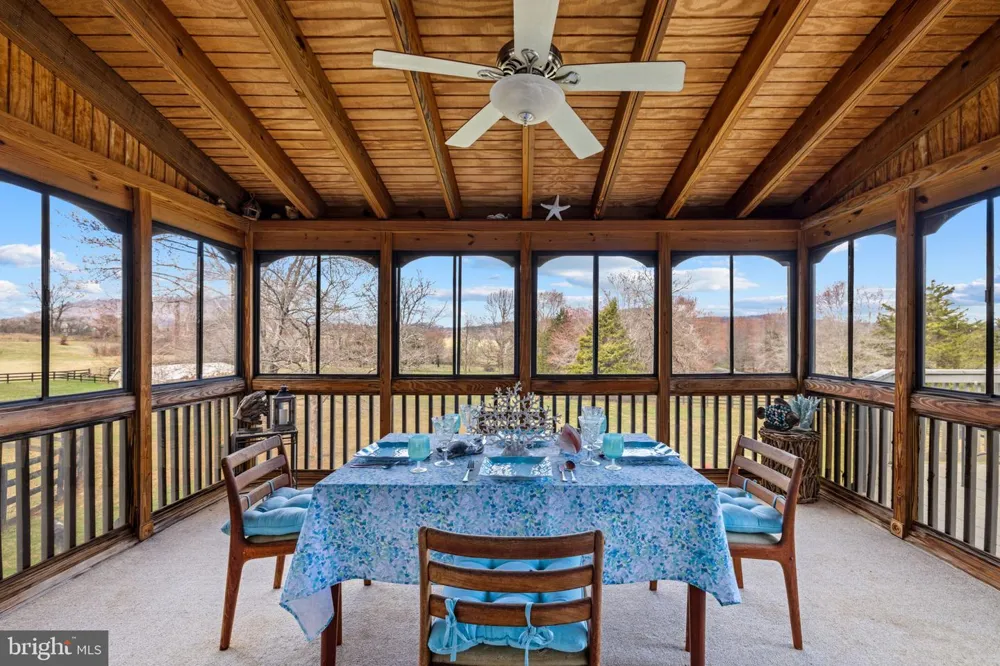 9491 WALSINGHAM LANE Marshall, VA 20115