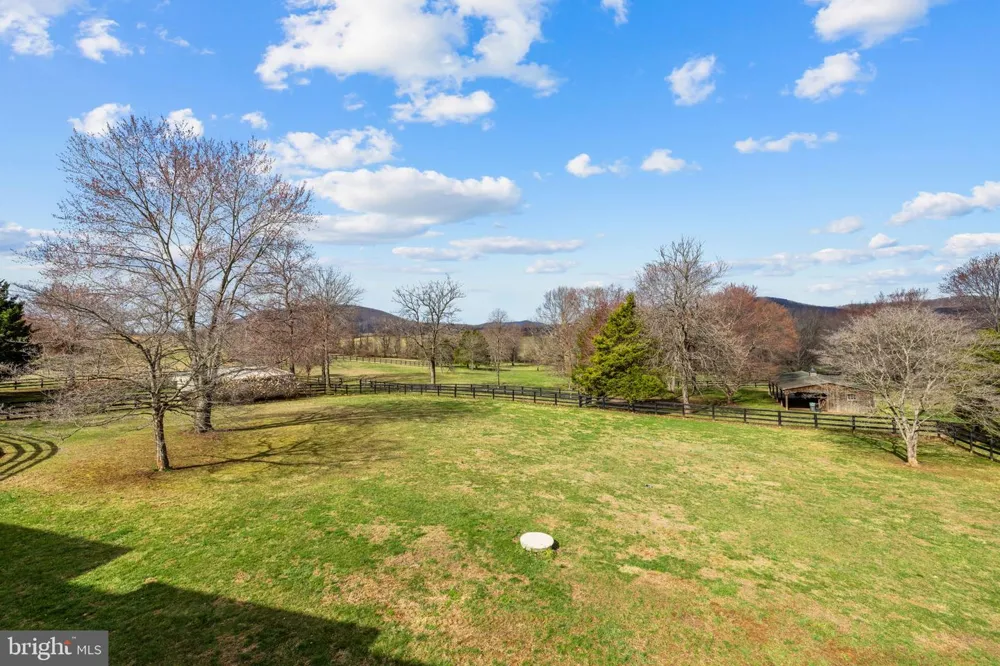 9491 WALSINGHAM LANE Marshall, VA 20115