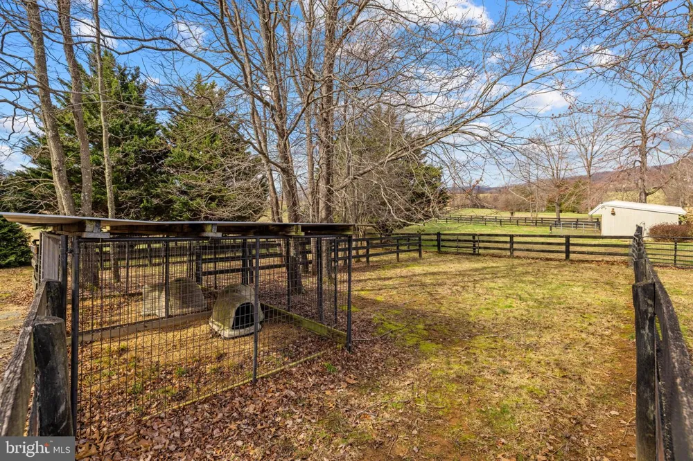 9491 WALSINGHAM LANE Marshall, VA 20115
