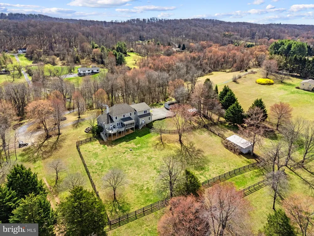 9491 WALSINGHAM LANE Marshall, VA 20115