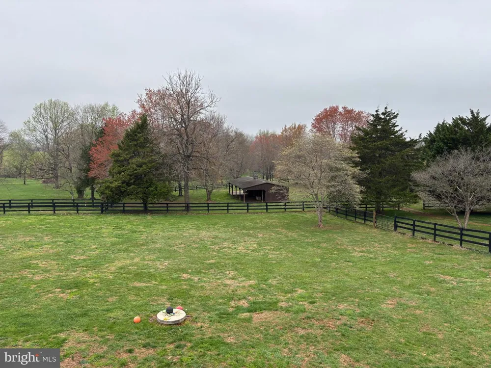 9491 WALSINGHAM LANE Marshall, VA 20115