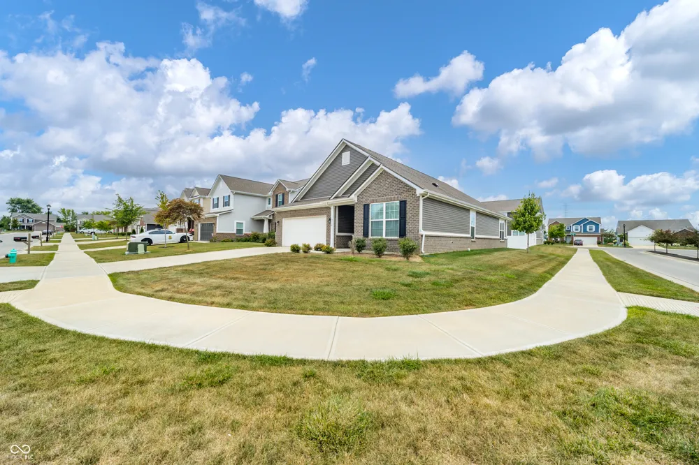 5714 Terracotta Trce McCordsville, IN 46055
