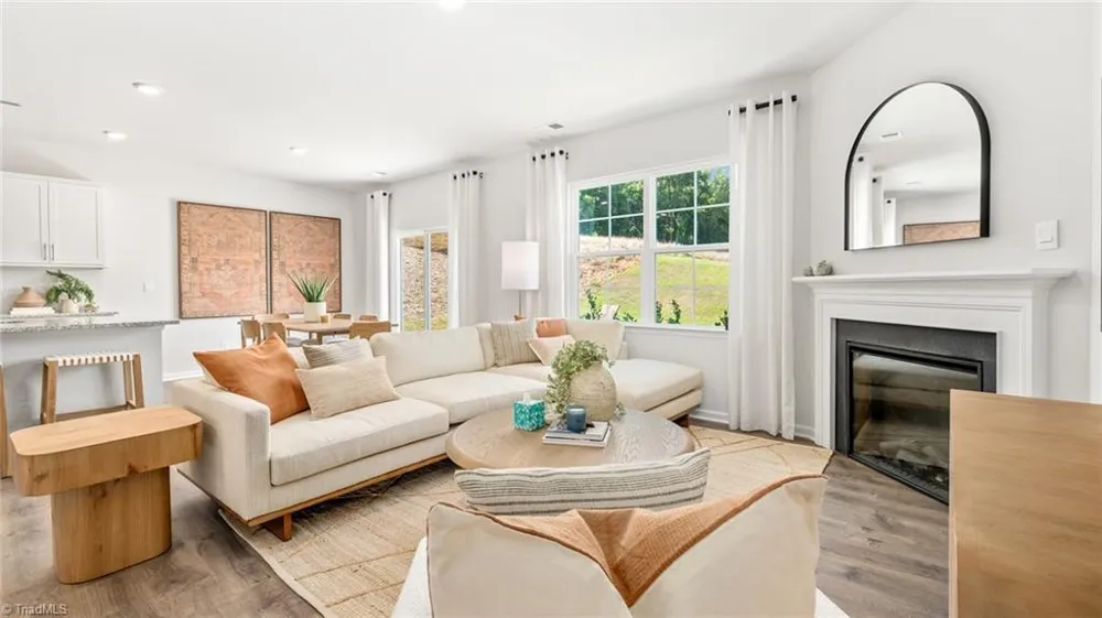 2703 Luxborough Lane Mebane, NC 27302