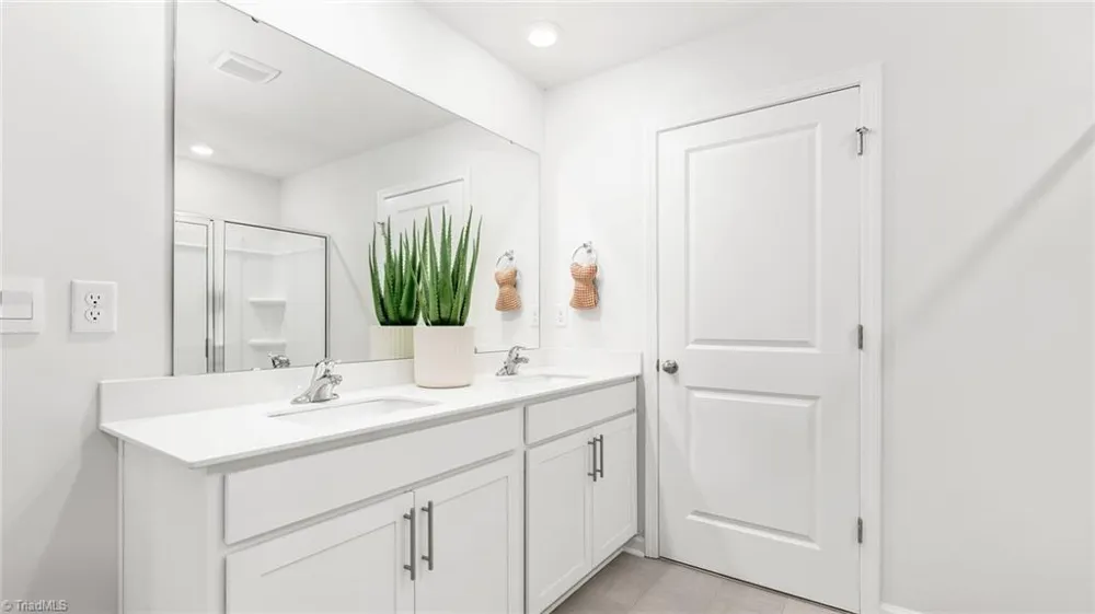 2703 Luxborough Lane Mebane, NC 27302
