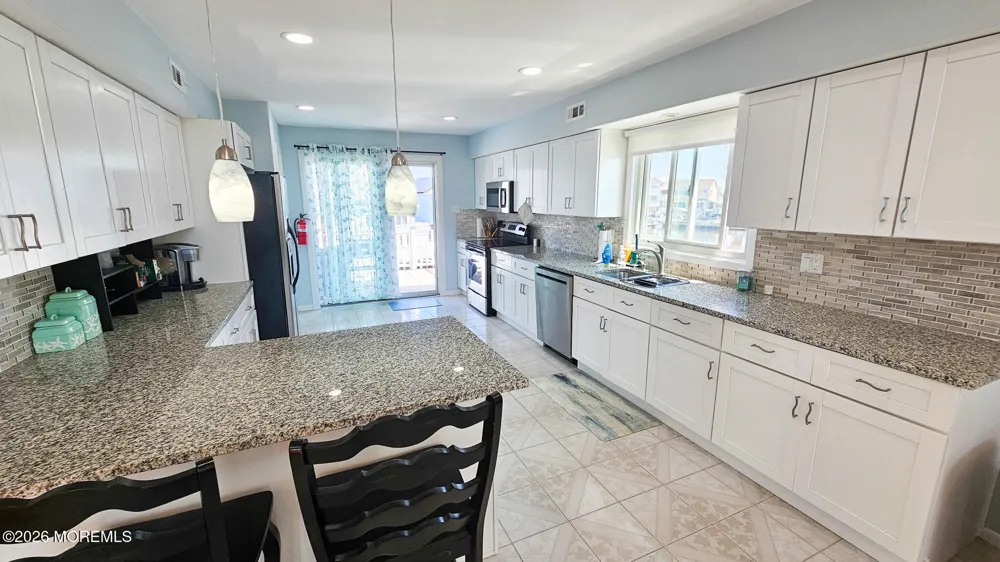 702 Newell Avenue Manahawkin, NJ 08050