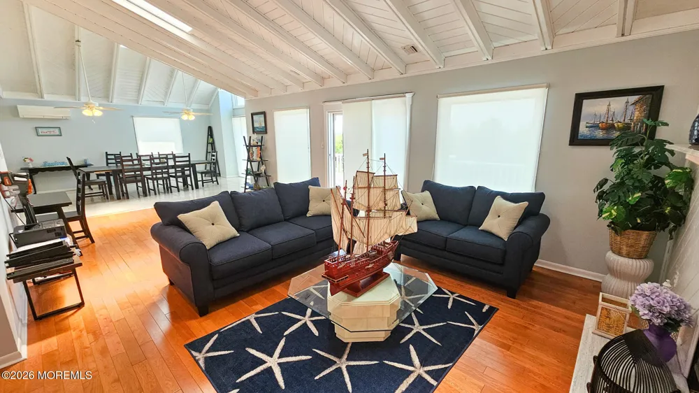 702 Newell Avenue Manahawkin, NJ 08050