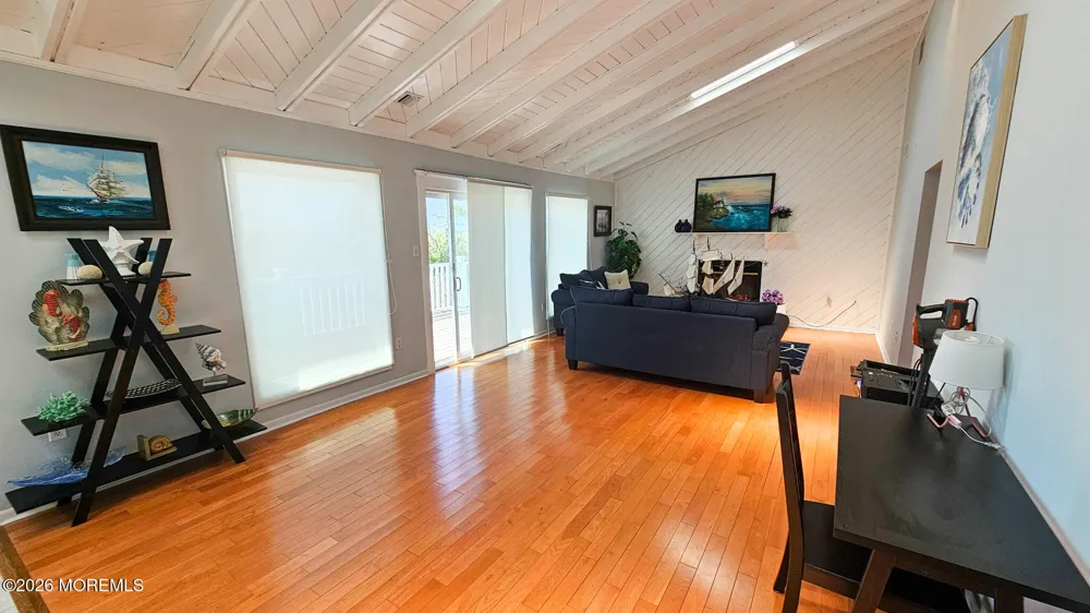 702 Newell Avenue Manahawkin, NJ 08050