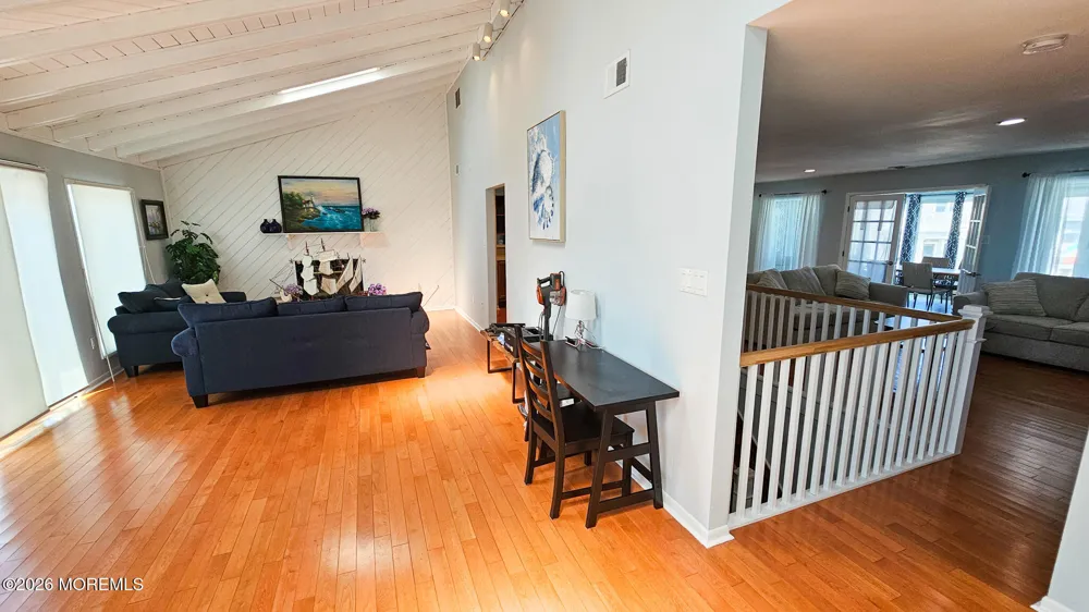 702 Newell Avenue Manahawkin, NJ 08050