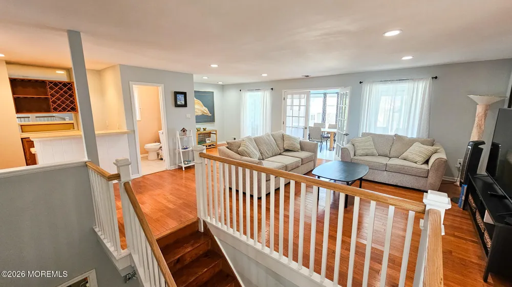 702 Newell Avenue Manahawkin, NJ 08050