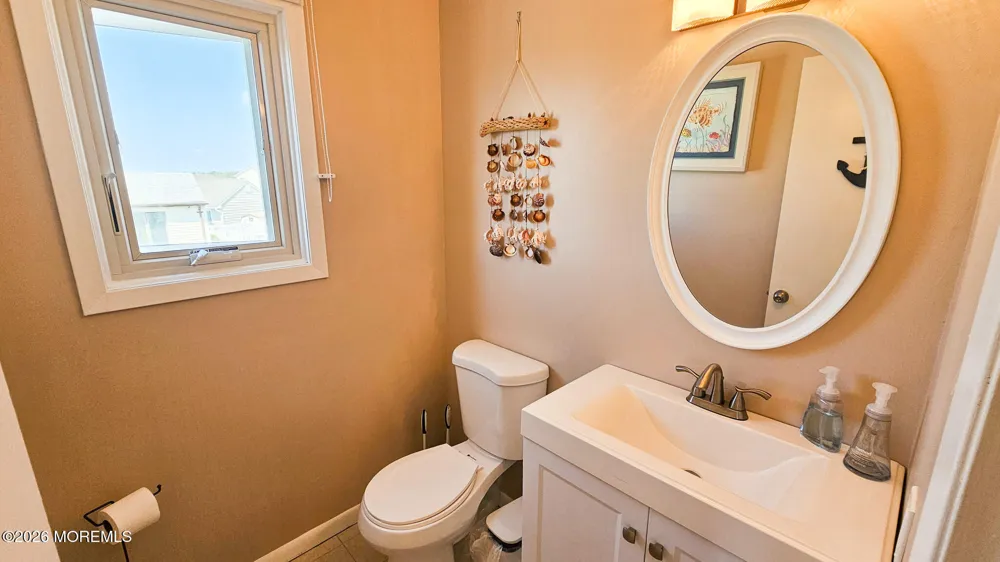 702 Newell Avenue Manahawkin, NJ 08050