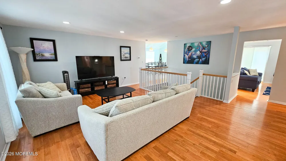 702 Newell Avenue Manahawkin, NJ 08050