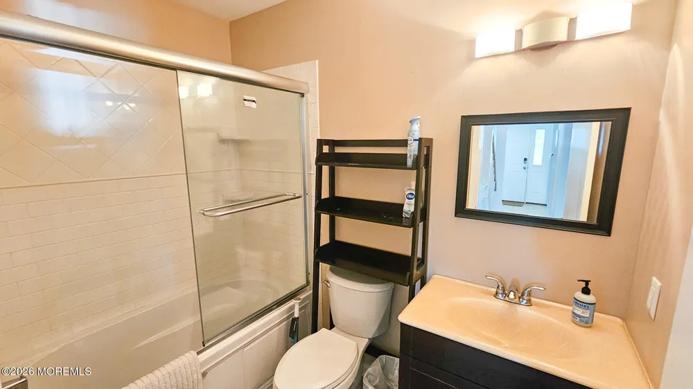 702 Newell Avenue Manahawkin, NJ 08050