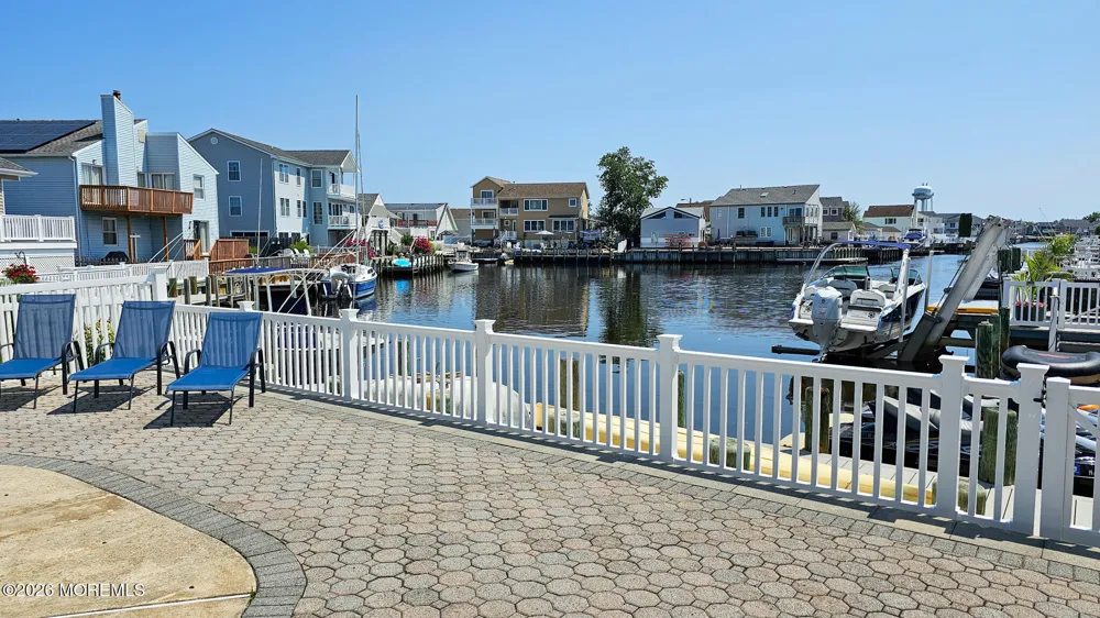 702 Newell Avenue Manahawkin, NJ 08050