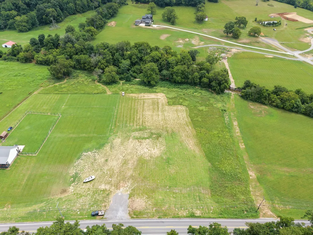 2630 New Hope Rd Hendersonville, TN 37075