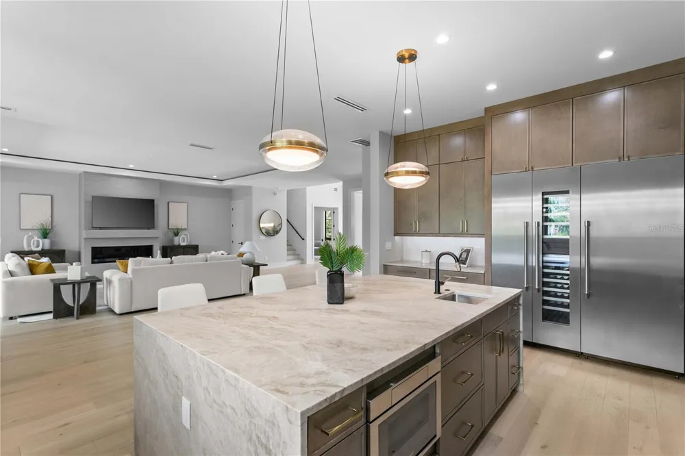 5003 W POE AVENUE Tampa, FL 33629
